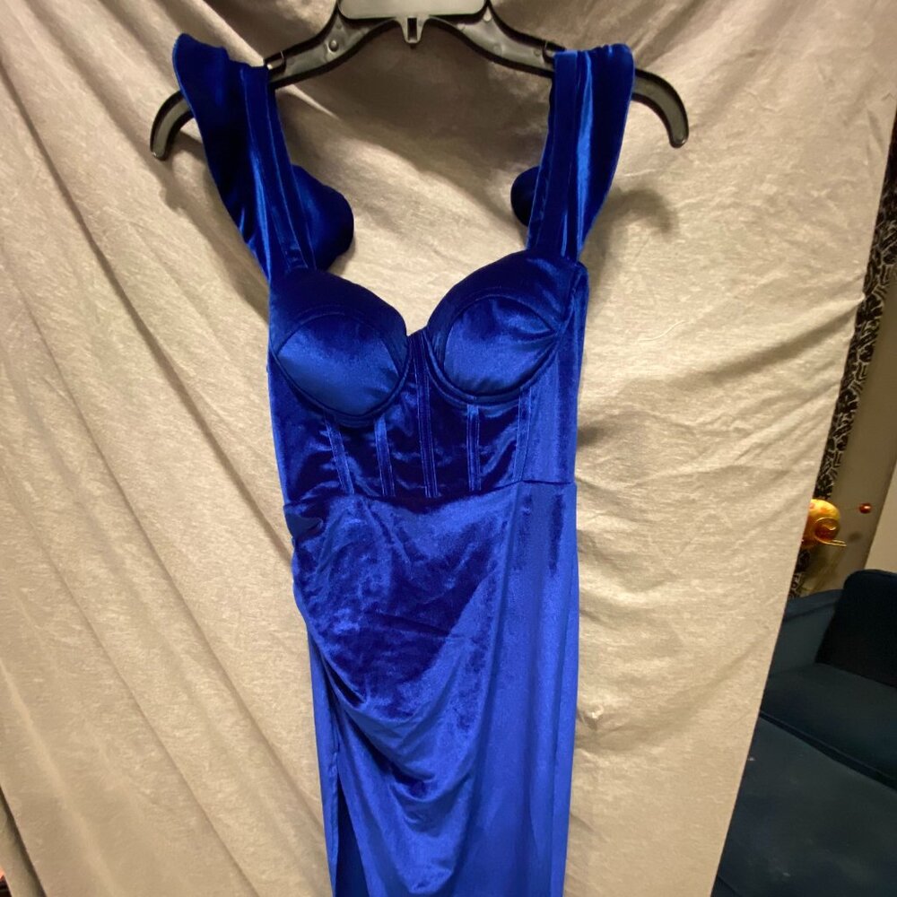 SHEIN CURVE Blue Velvet Sleeveless Gown Size Small Thigh Slit Silky Long Dress